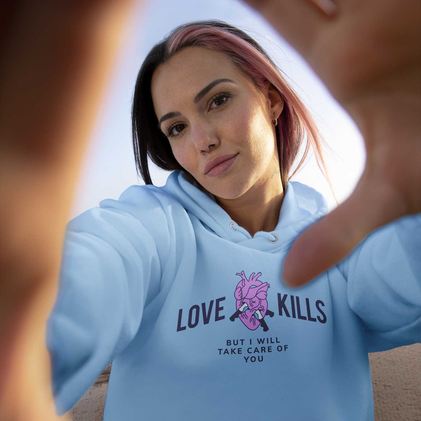 Sudadera con capucha Love Kills
